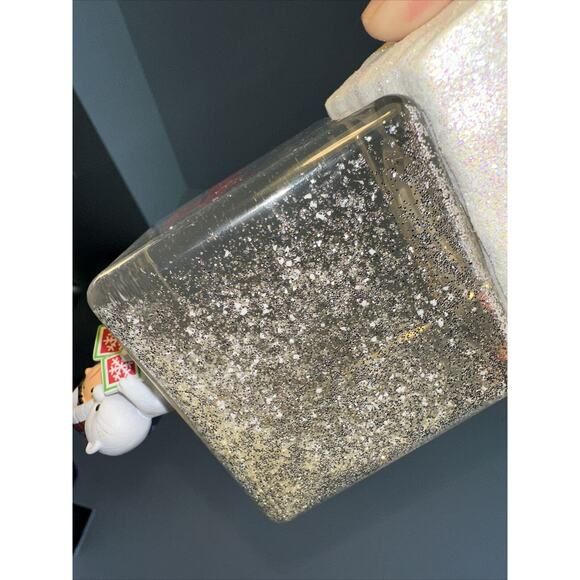 Hallmark Frosty Friends Waterglobe Cube Merry Christmas Bear Eskimo Snow Globe - Picture 8 of 9